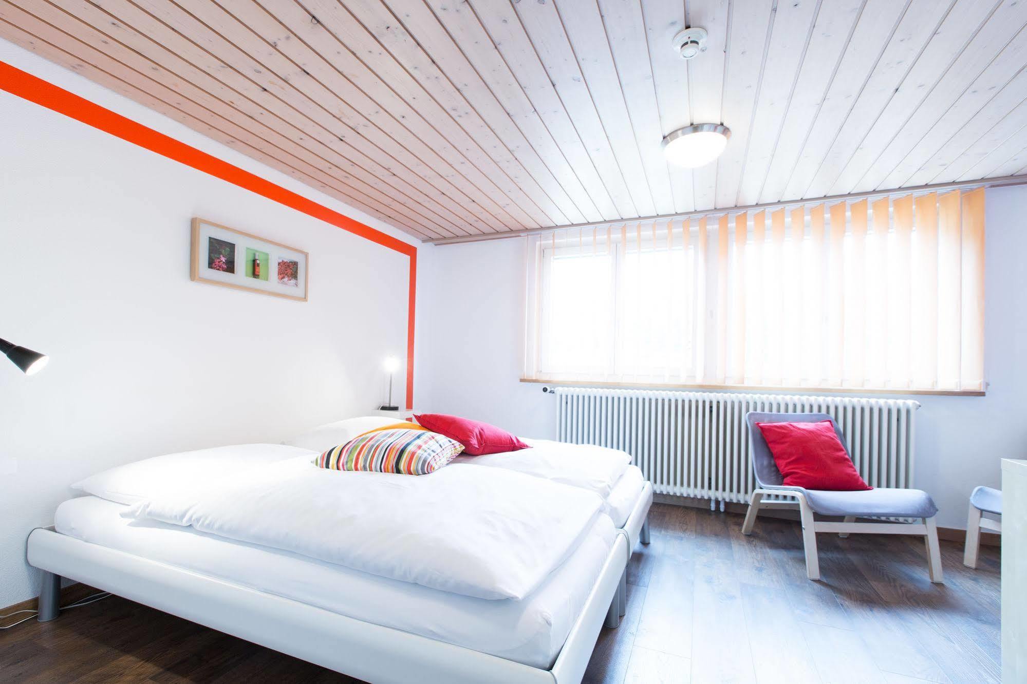 Ziegelhuesi Hotel, Stettlen Bei Bern エクステリア 写真
